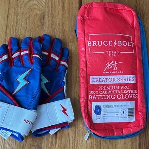 UC Bruce Bolt batting gloves ⚾️